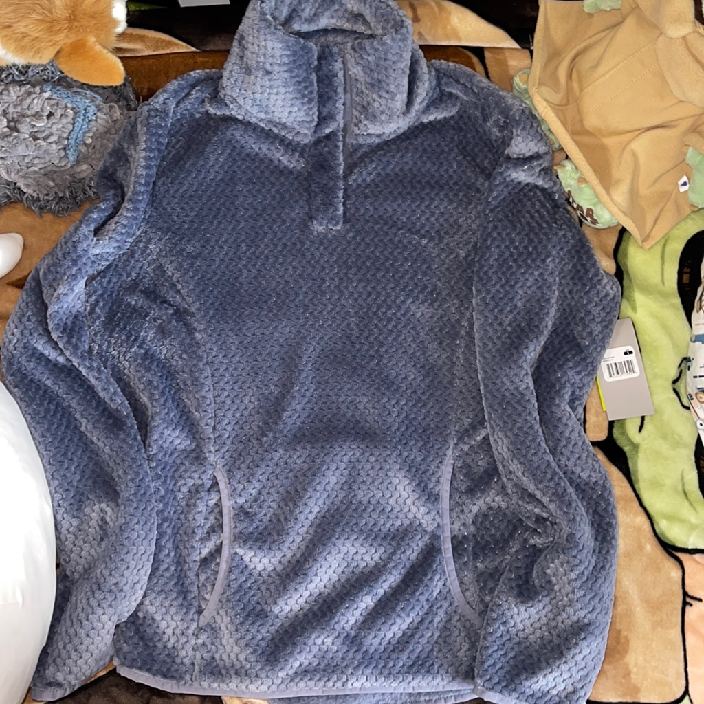 Everette Pull Over